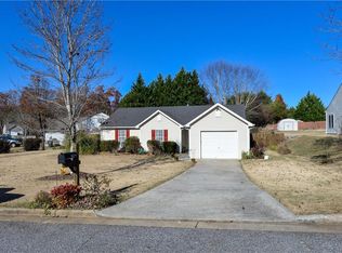 1170 Hillcrest Glenn Cir, Sugar Hill, GA 30518