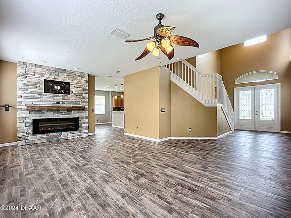 3rd image of 3898 Esplanade Ave