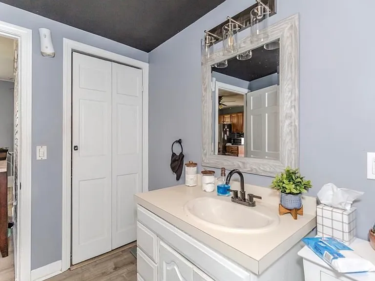 253 Waterman Ave #1 — Photo 6