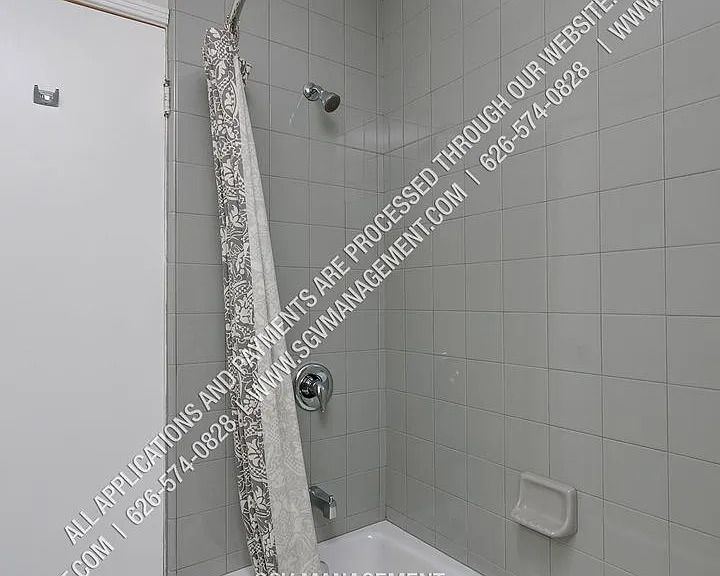 496 S Euclid Ave — Photo 17