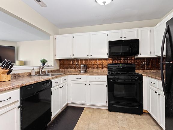 5th image of 4943 Winterbury Dr #38