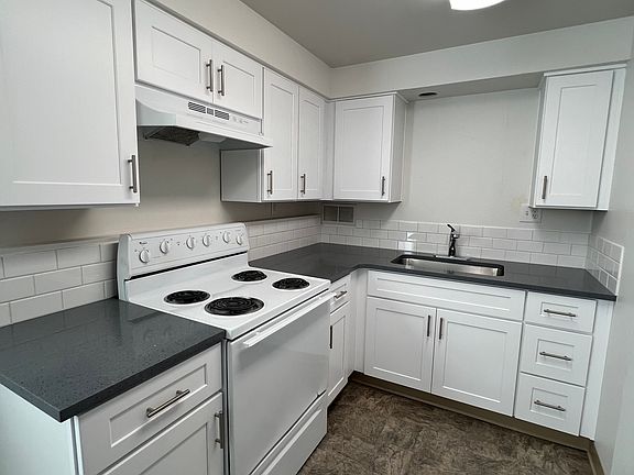 2nd image of 13814 E Mission Ave #13814