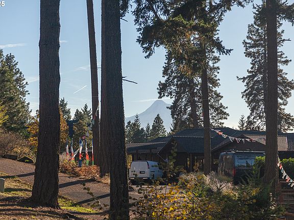 4th image of 1241 Fruit Valley Ln