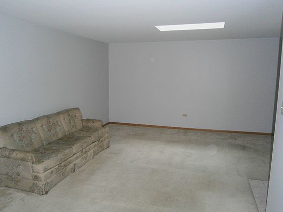 3rd image of 5004 W Circle Pl