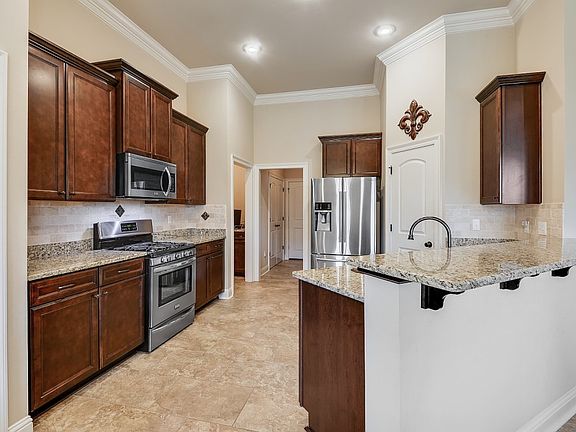 4th image of 18141 Old Reserve Dr