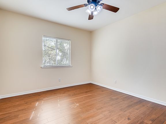 5th image of 9309 Caracas Dr