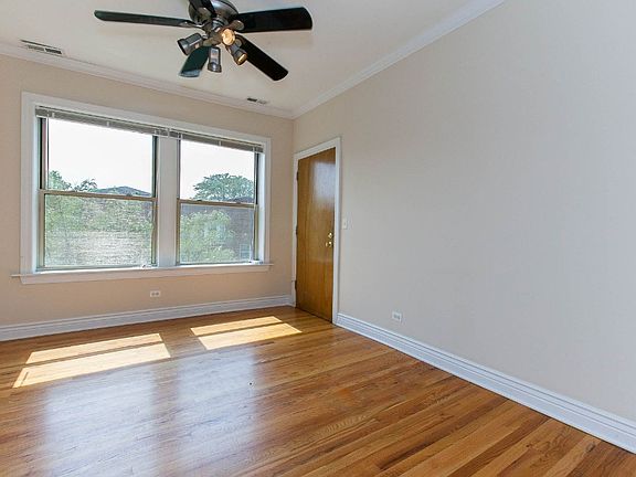 5th image of 1214 W Waveland Ave #2