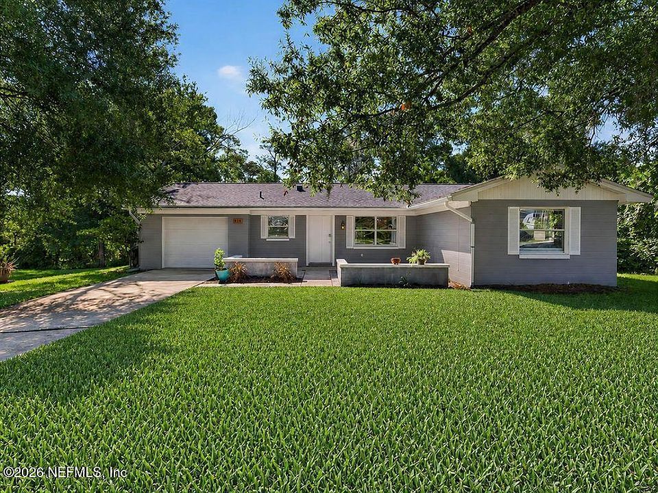 1st image of 474 CASUARINA Circle
