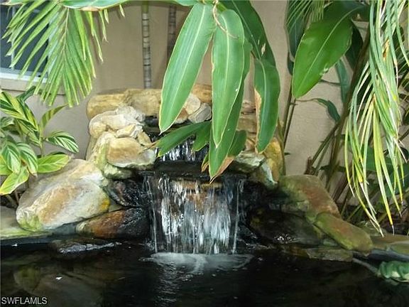 2nd image of 2581 SW 27th St