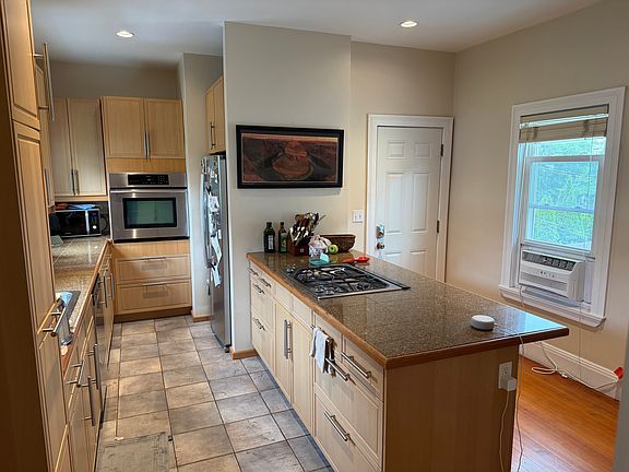 2nd image of 50 Concord Ave #2