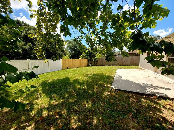 4th image of 6518 Whirlaway Cir