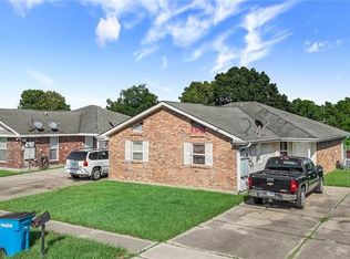 3313 Jupiter Dr, Chalmette, LA 70043