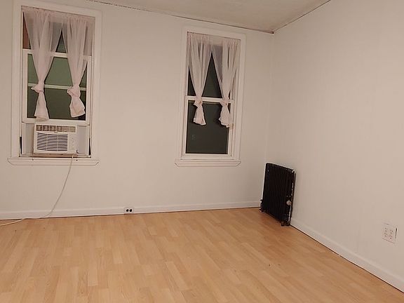 5th image of 598 Carroll St APT 3