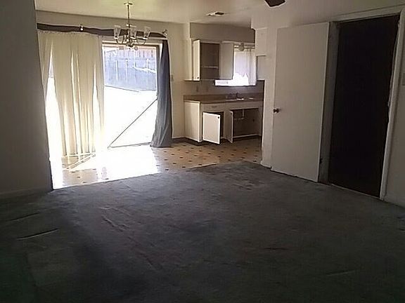 4th image of 1829 Beaumont St