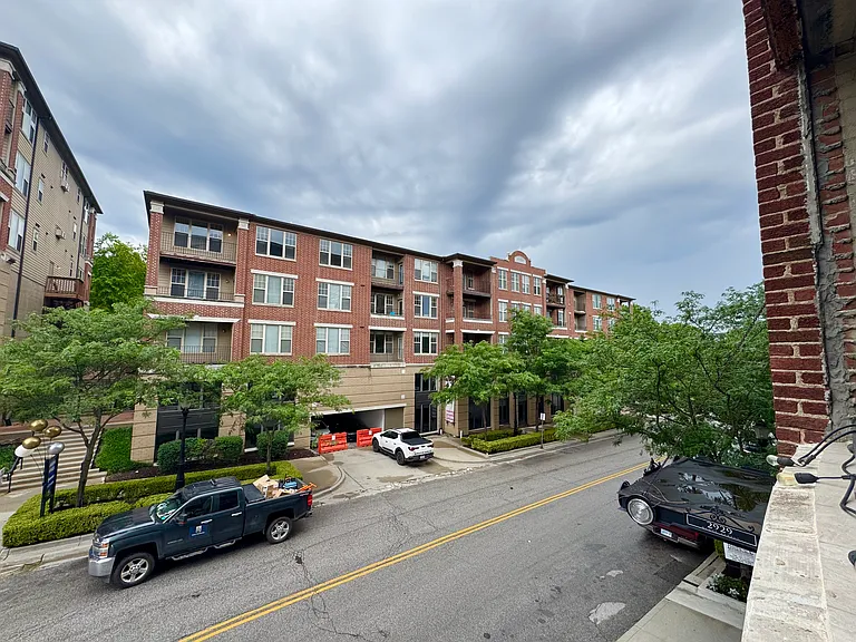 2929A McGee Trafficway #200A — Photo 17