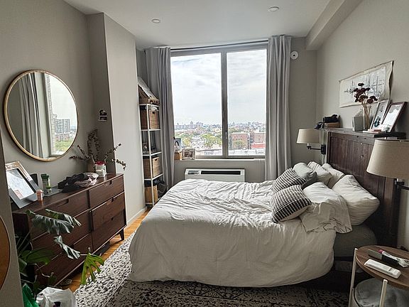 5th image of 1511 Bedford Ave #9I