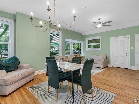 4th image of 9103 Shelley Ave
