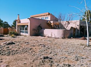2904 Vista Bonita, Santa Fe, NM 87505
