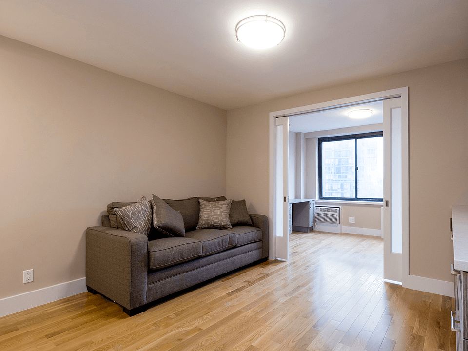 2nd image of 792 Columbus Ave APT 4B