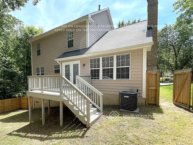 8902 Fuschia Ct — Photo 18
