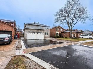 4233 Regency Dr #BASEMENT, Mississauga, ON L5C 4K7