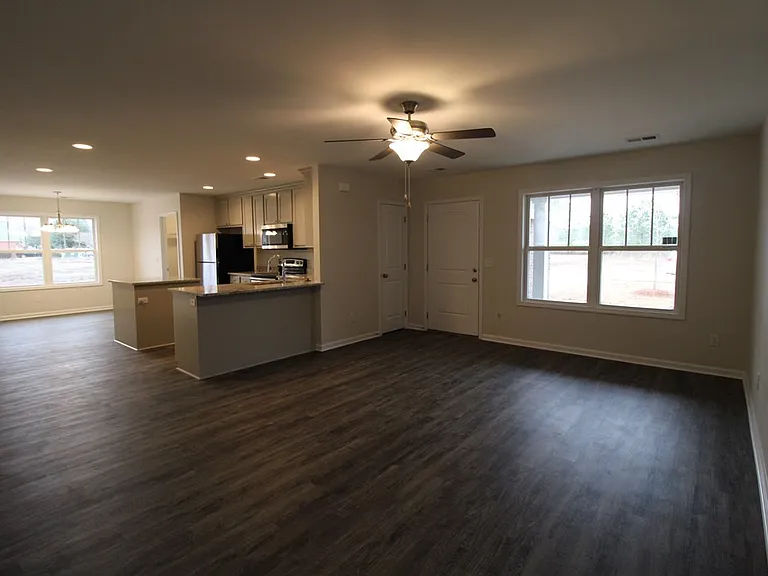 578 Brushwood Dr — Photo 8