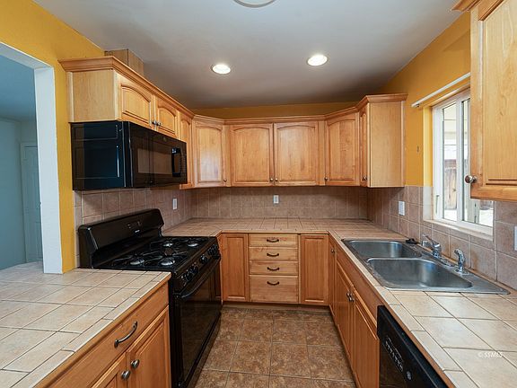 5th image of 241 N Alvord St