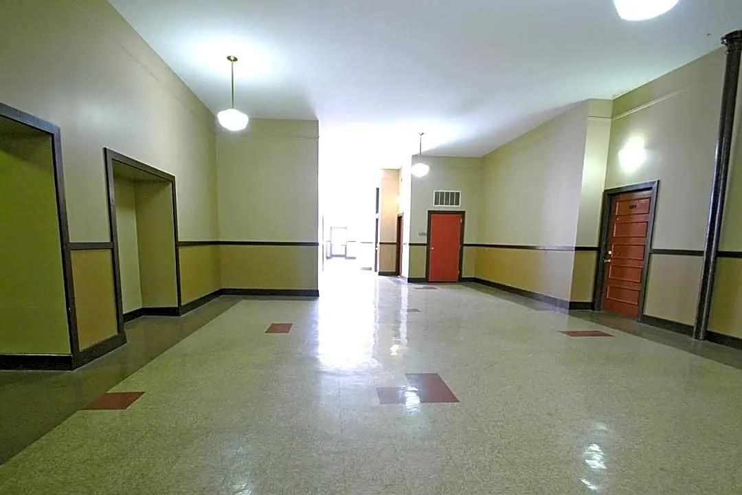 City View Lofts — Photo 4