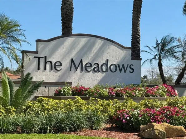 815 Vista Meadows Dr, Fort Lauderdale, FL 33327