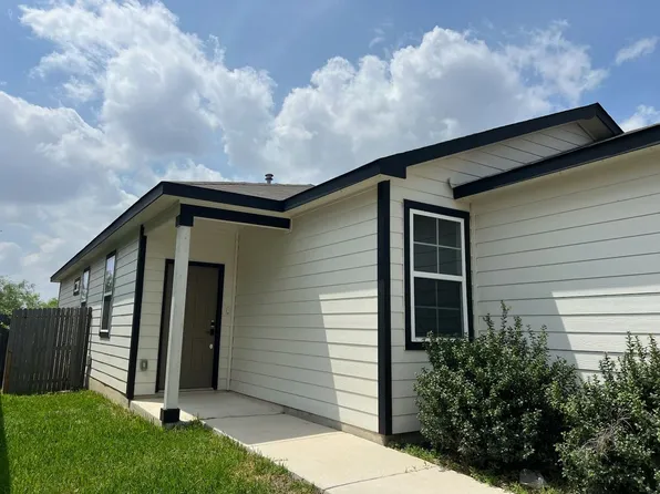 3857 Ivy Path, Saint Hedwig, TX 78152