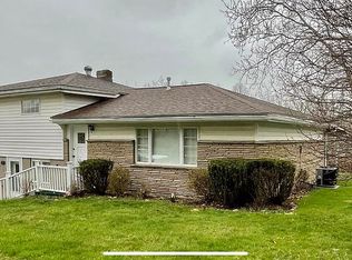 53 Oak St, Manor, PA 15665