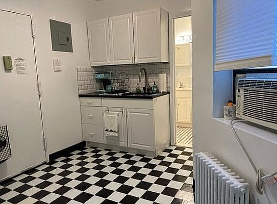 3rd image of 422 E 73rd St APT 5C