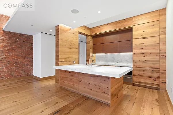 Rented by Compass | media 33