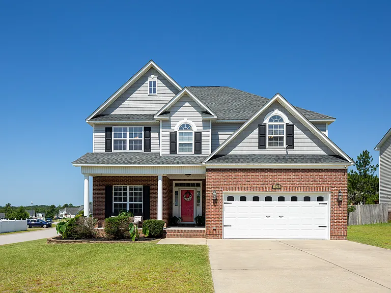 434 Lenoir Dr — Photo 1