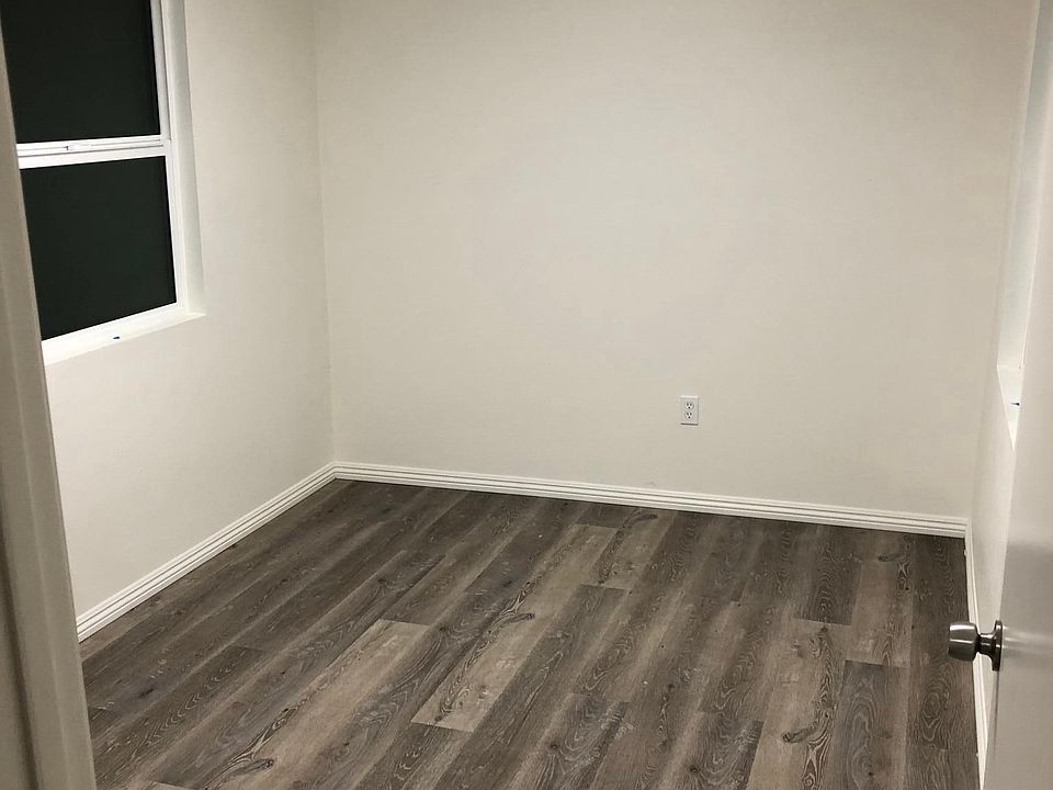 1st image of 1317 E Las Tunas Dr