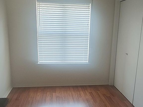 4th image of 505 Carroll Dr #4-7
