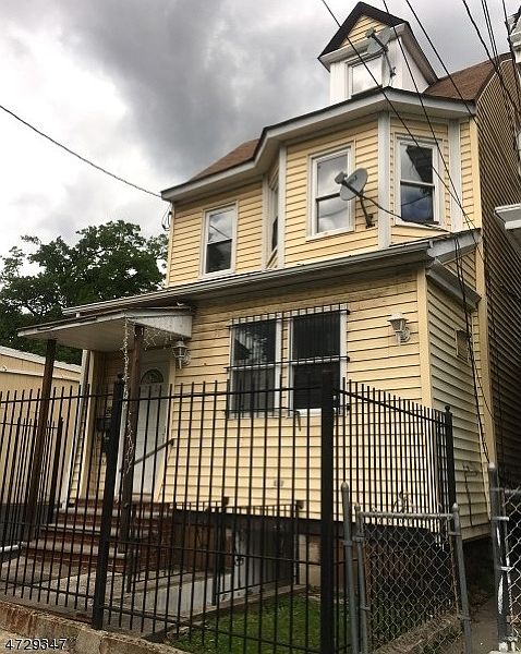 1st image of 159-161 Grafton Ave