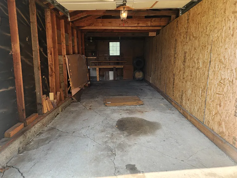 201 W Southwic Ave — Photo 11