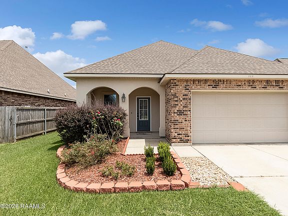 4th image of 111 Raven Cliff Ln