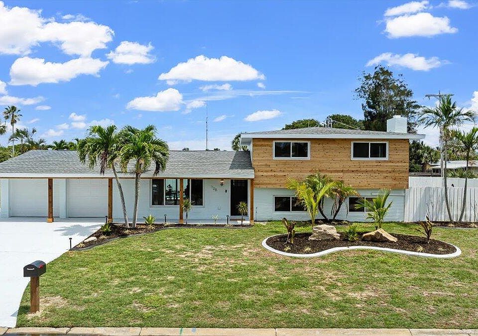 1st image of 128 Anona Pl