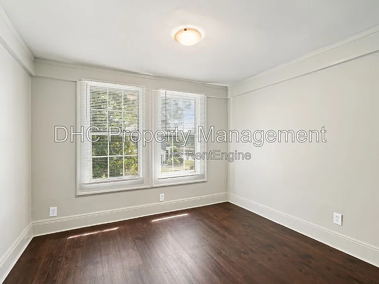 3556 E Main St #8 — Photo 8