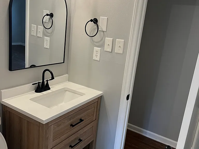 401 Vinecrest Dr — Photo 8