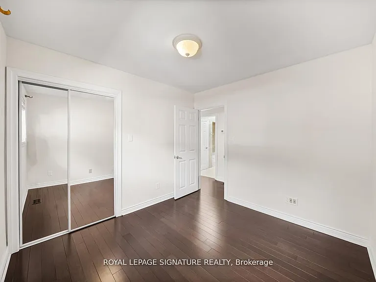 21 Broadlands Blvd — Photo 14