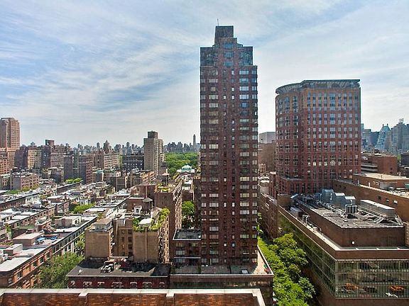 3rd image of 111 W 67th St APT 23L
