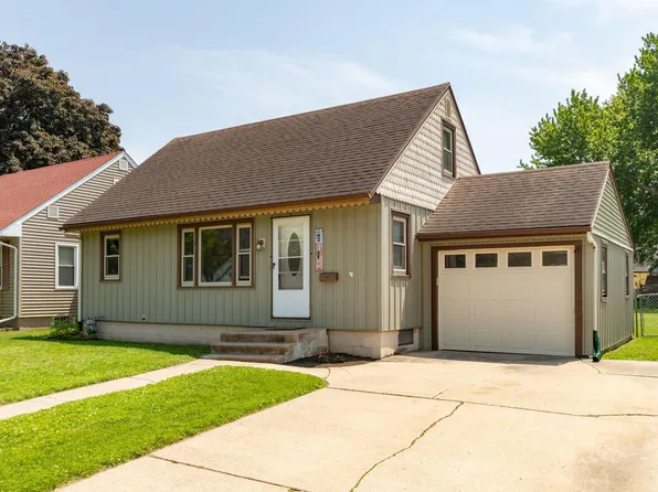 2010 E Oakland Ave, Austin, MN 55912