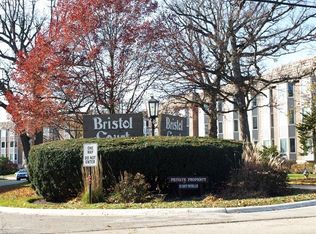 300 Talcott Pl #61A, Park Ridge, IL 60068