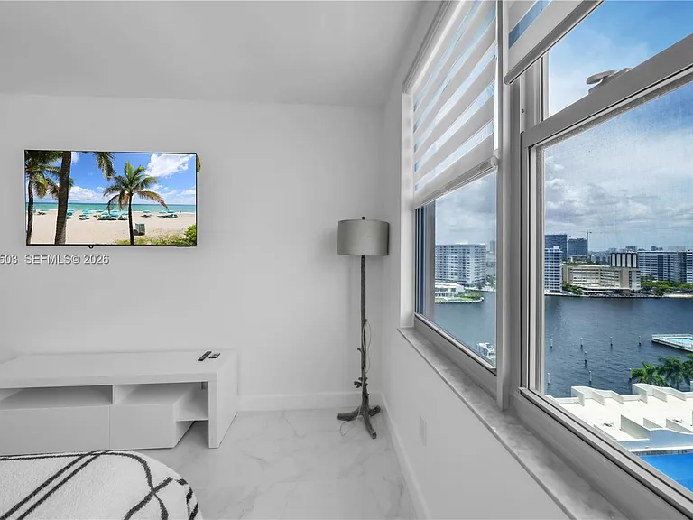1965 S Ocean Dr #14F — Photo 30