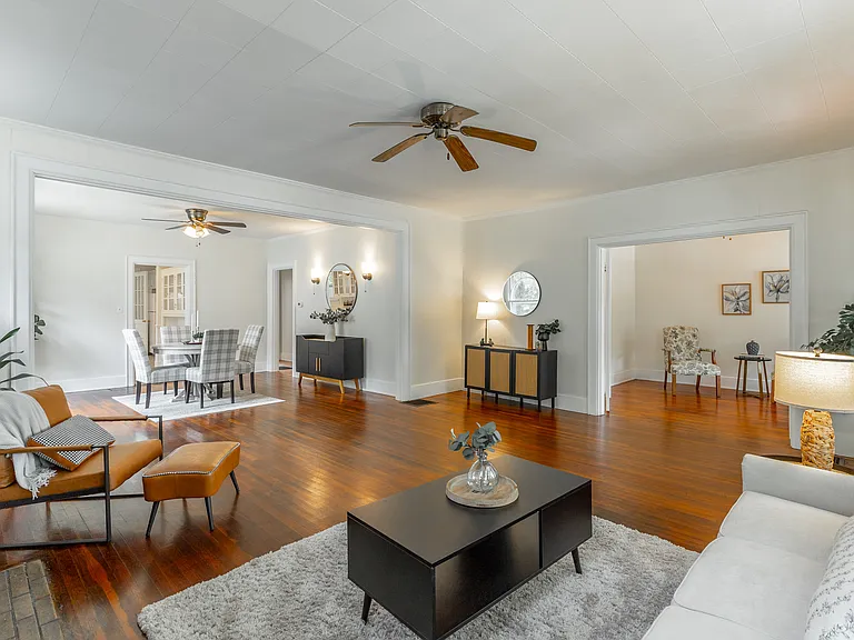 5405 Saint Elmo Ave — Photo 8