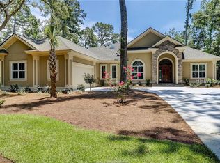 8 Mead Ln, Hilton Head Island, SC 29926