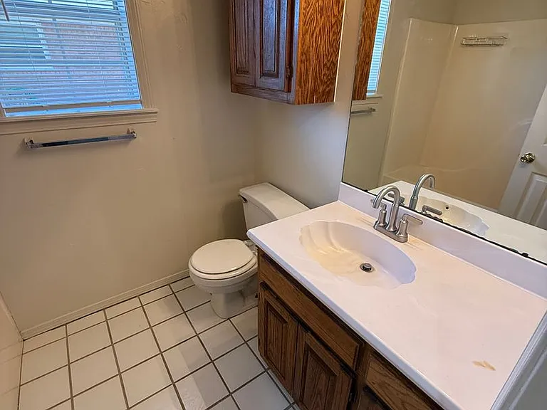 2302 Brookhaven Dr — Photo 8